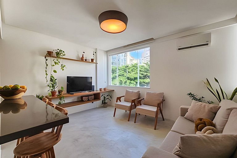 Apto na Barra com Ar Condicionado a 500m da Praia