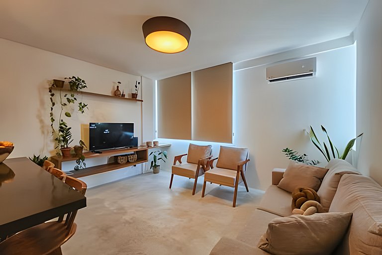 Apto na Barra com Ar Condicionado a 500m da Praia