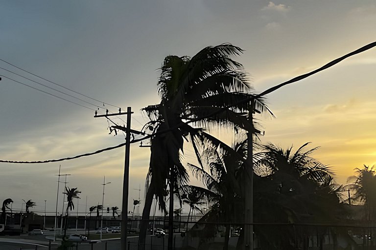 Casa 100m da Praia e Px Centro Convenções Salvador