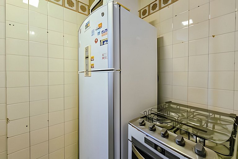 Apartamento com Ar-condicionado à 1km da Barra