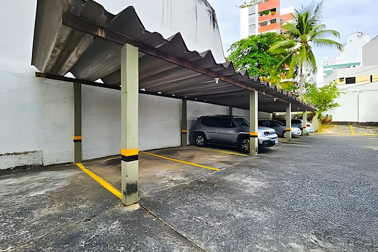 Apartamento com Ar-condicionado à 1km da Barra